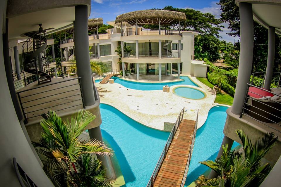 vacation rental in jaco with pool